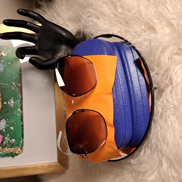 Emilio Pucci NWTs Sunglasses - Picture 3 of 16